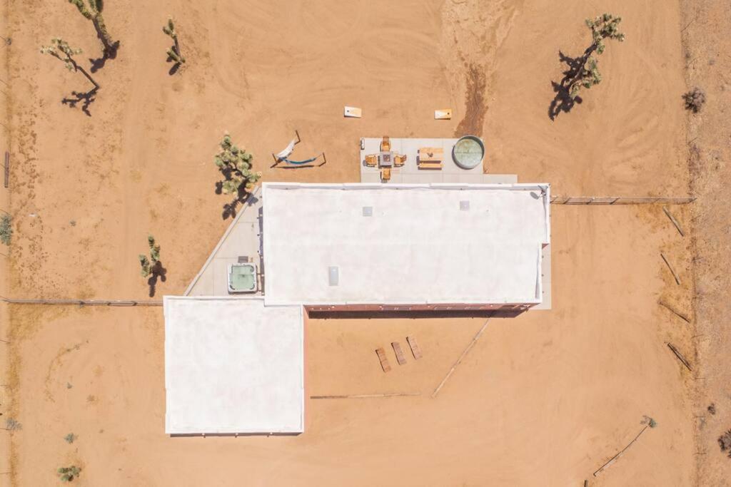 Near Pappy & Harriet'S + Rimrock Ranch W/ Hot Tub Villa Pioneertown Eksteriør bilde