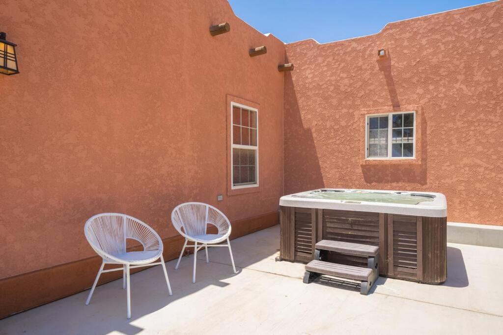 Near Pappy & Harriet'S + Rimrock Ranch W/ Hot Tub Villa Pioneertown Eksteriør bilde